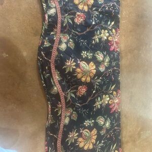 Waverly Felicite Noir window valance, placemats and napkin set